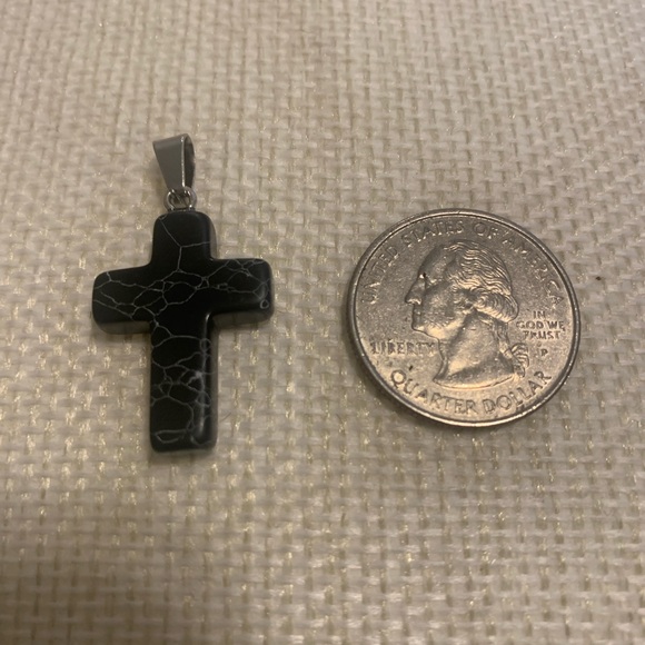 Translucent Green Cross Pendant Necklace - Picture 7 of 12